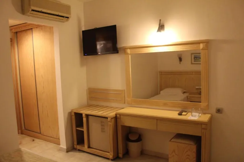 SINATRA HOTEL  4*-11