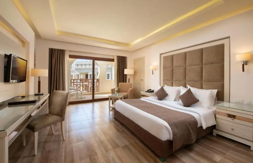 CHARMILLION CLUB RESORT  5*-26