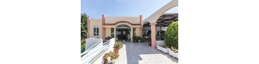 Tivoli Hotel and Apartments 3*-12