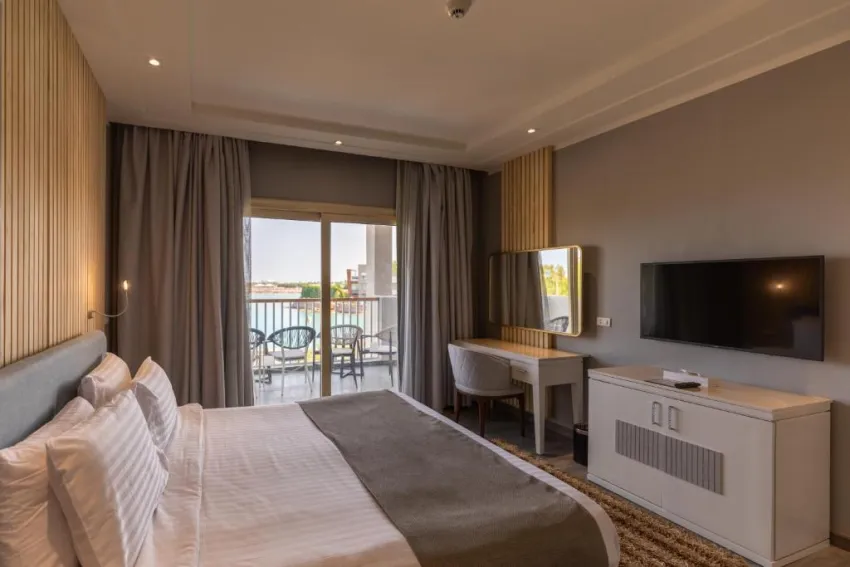 SUNRISE CRYSTAL BAY RESORT  5*-55