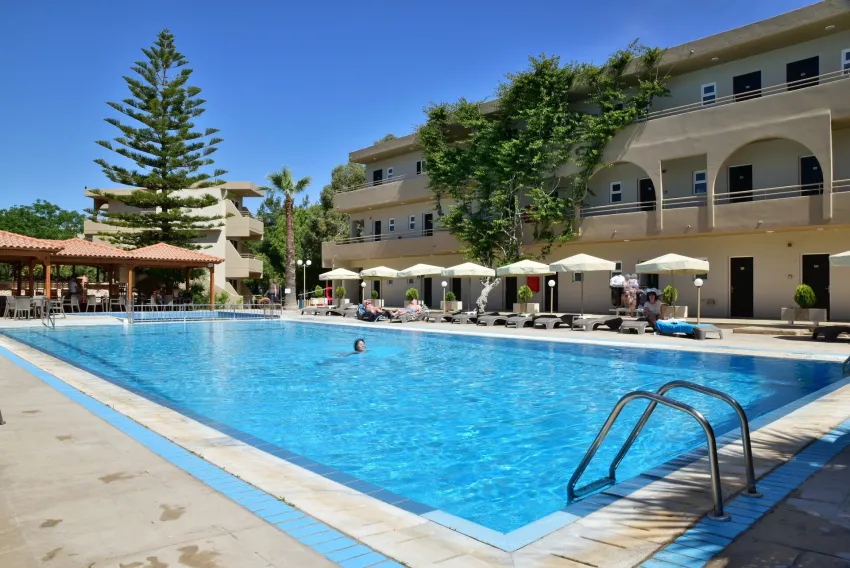 Marathon Hotel 4*-15
