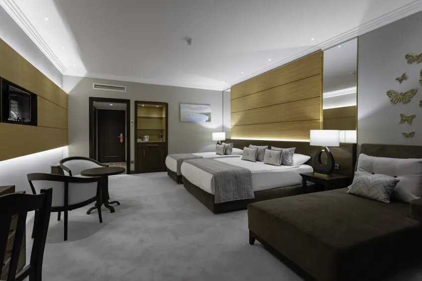 Papillon Belvil 5*-5