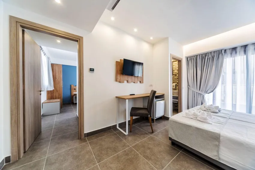 Pollis Hotel 4*-7
