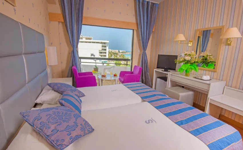 Silver Sands Beach Hotel 3*-15