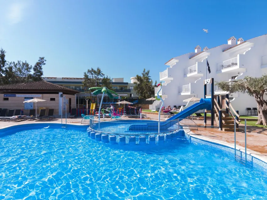 Cas Saboners Aparthotel 3*-2