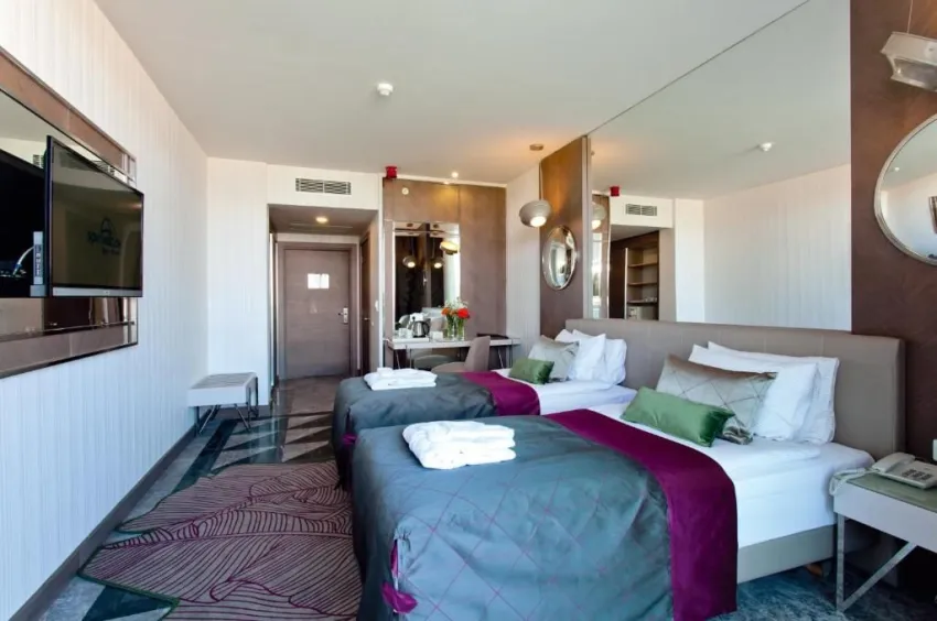 Side Star Elegance 5*-24