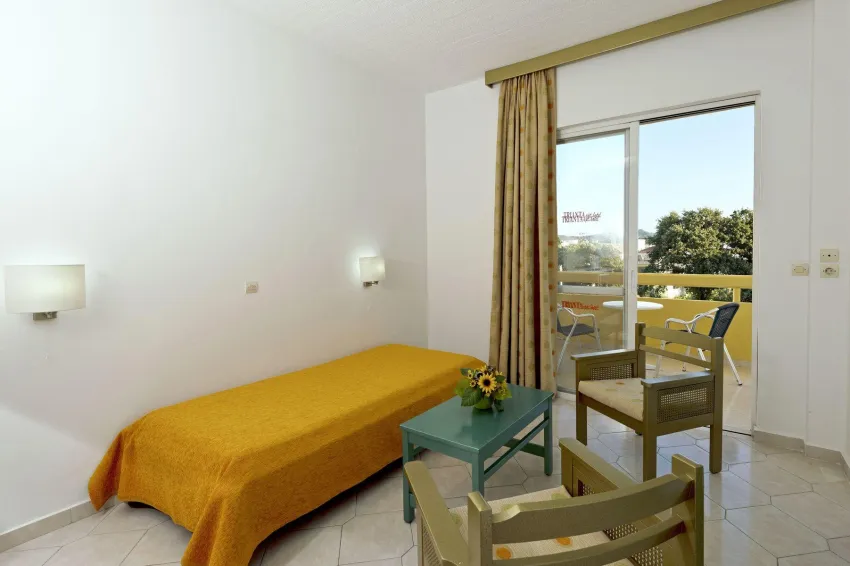 Trianta Apartments 2*-6