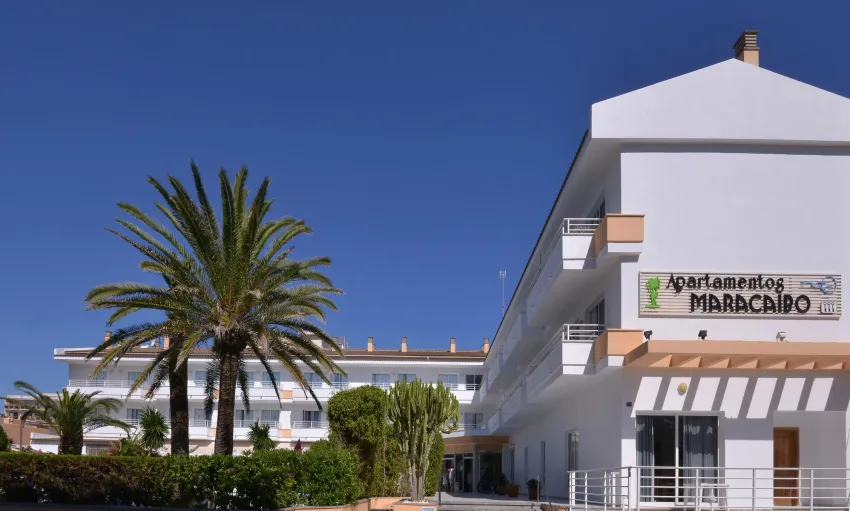 Maracaibo Apartments 3*-7