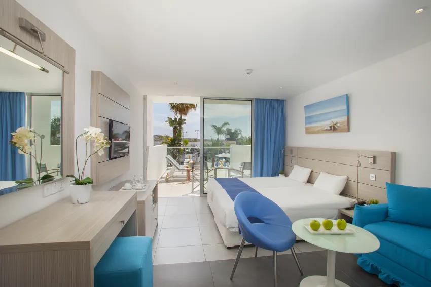 Limanaki Beach Hotel & Suites 4*-31