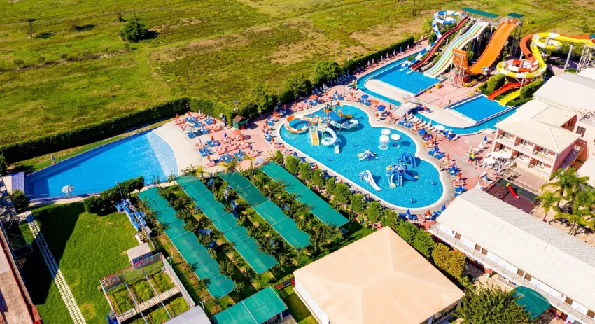 Caretta Beach Resort and Water Park 4*-4