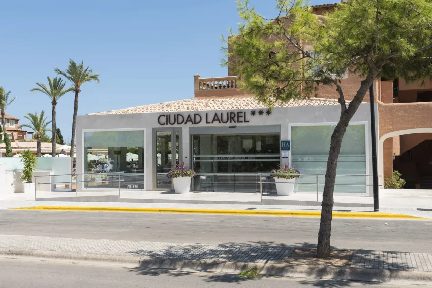 Ciudad Laurel Aparthotel 3*-8