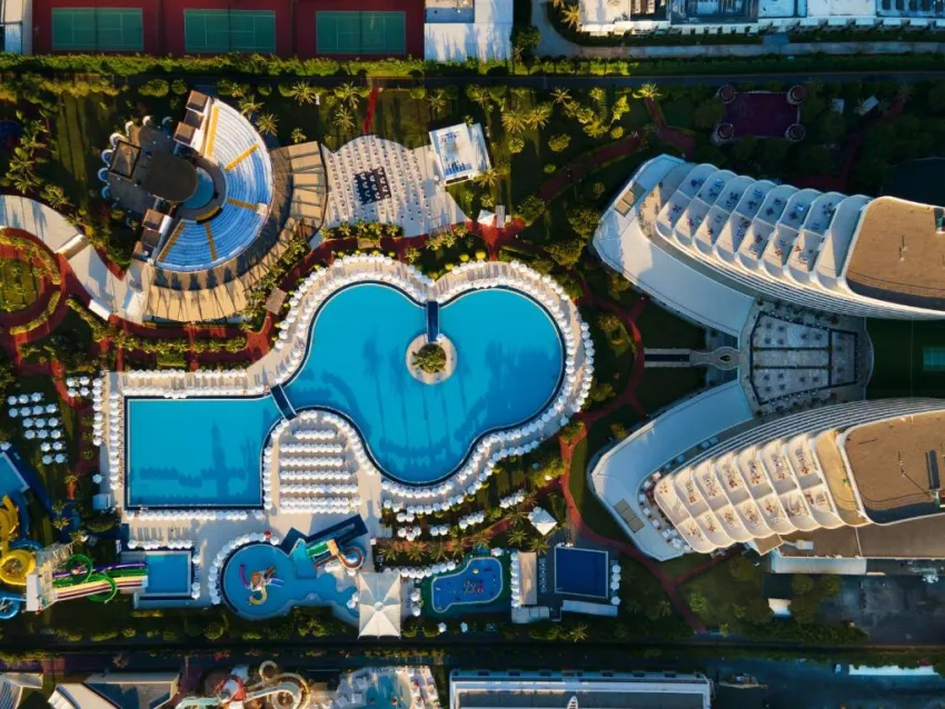 MIRACLE RESORT HOTEL  5*-47