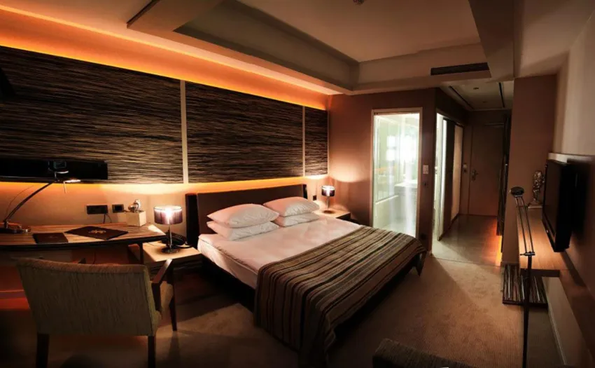 Cratos Premium Hotel & Casino & Spa 5*-5