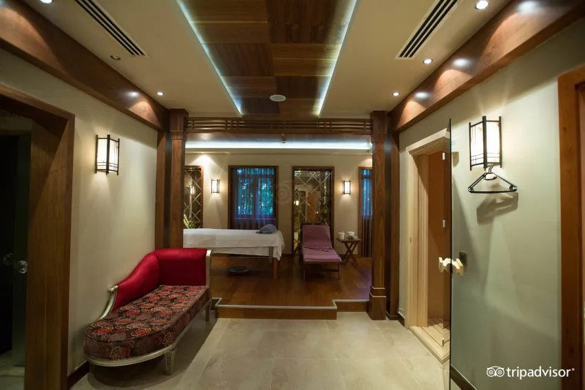 Starlight Resort Hotel 5*-8