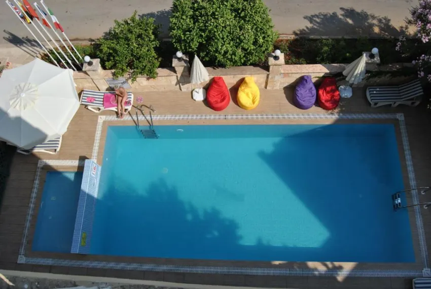 BENNA HOTEL  2*-3
