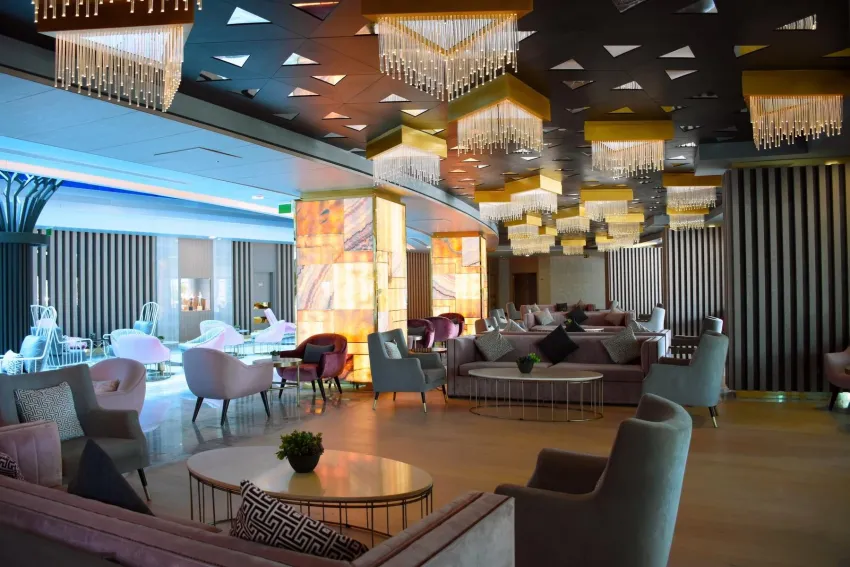 Royal Wings Hotel 5*-10