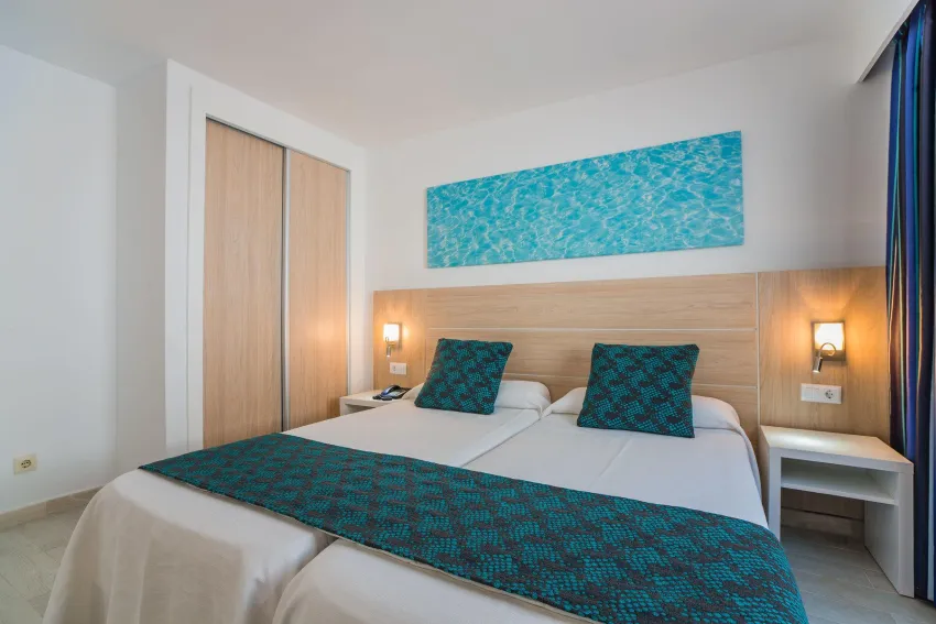 Holiday Center Apart 3*-20