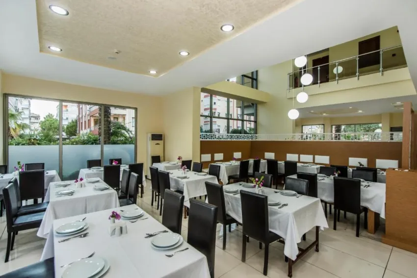 SANTA MARINA HOTEL  3*-5