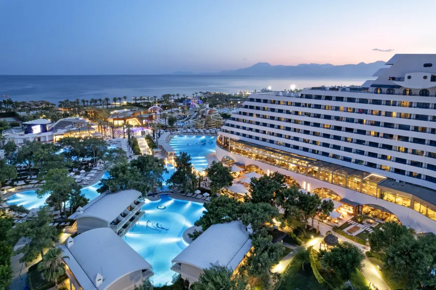 Titanic Deluxe Lara 5*-6