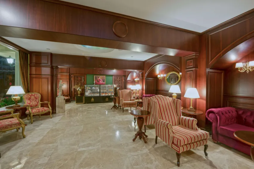 Antique Roman Palace (Adults Only 16+) 5*-15