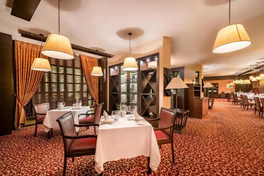 GRAVEL HOTELS SELECT  5*-22