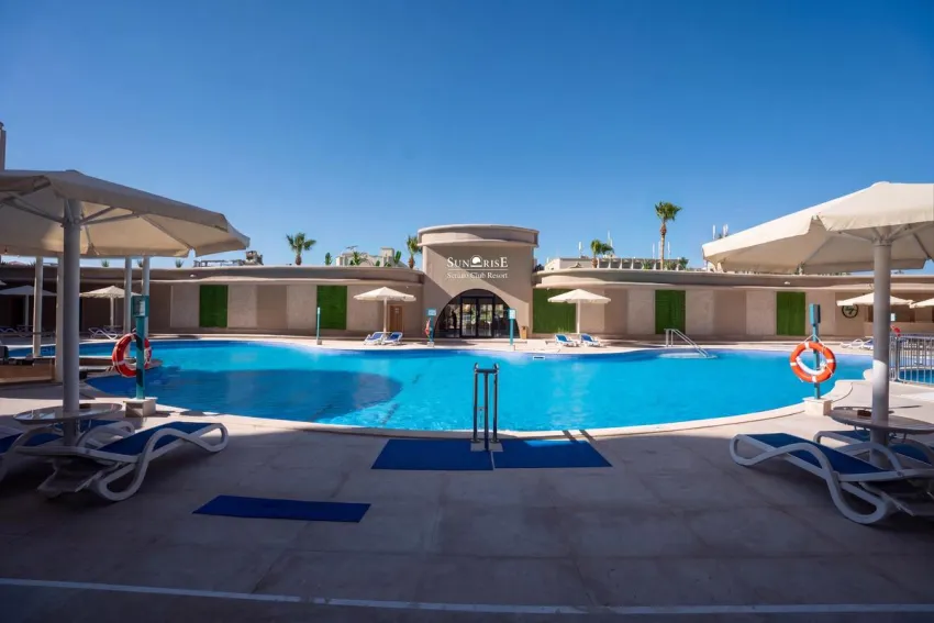 Sunrise Serano Club 4*-7