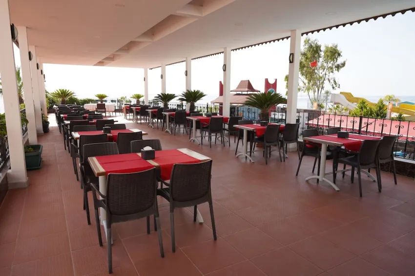 Aleria Belport Beach Hotel 4*-85