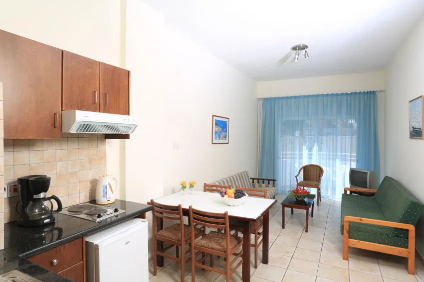 Jacaranda Hotel Apartments 3*-4