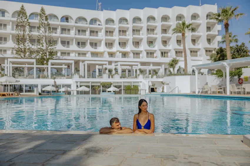 Golden Coast Beach Hotel 4*-31