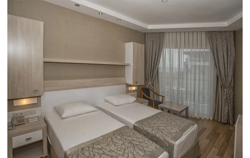 Riviera Hotel & Spa 4*-4