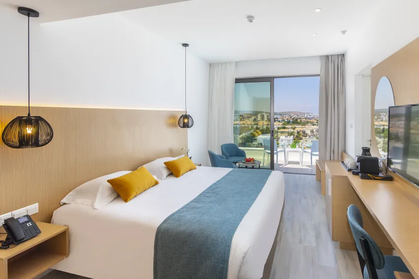 Leonardo Crystal Cove Hotel and Spa by the Sea 4*-28