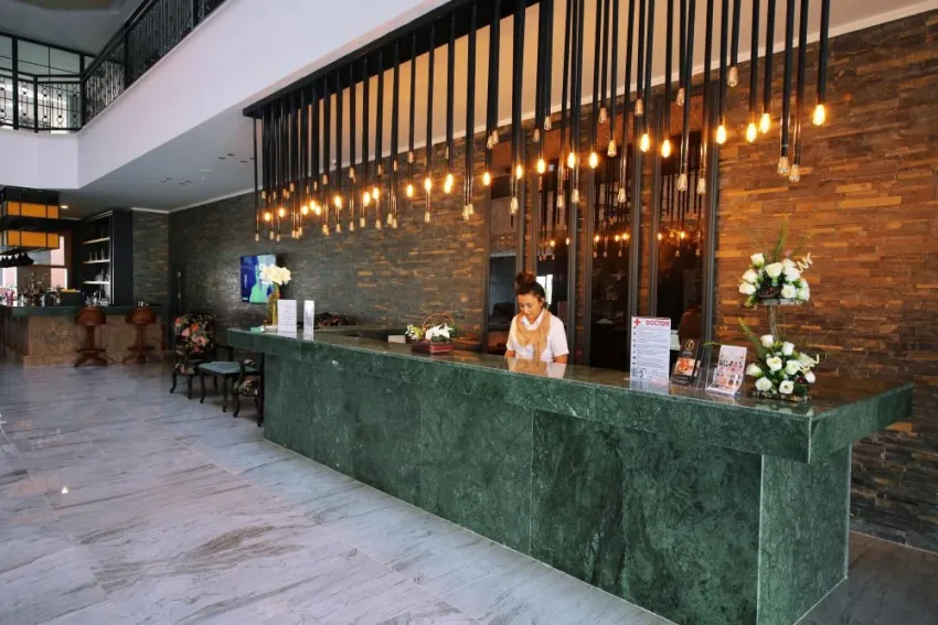 SEY BEACH HOTEL & SPA  4*-4