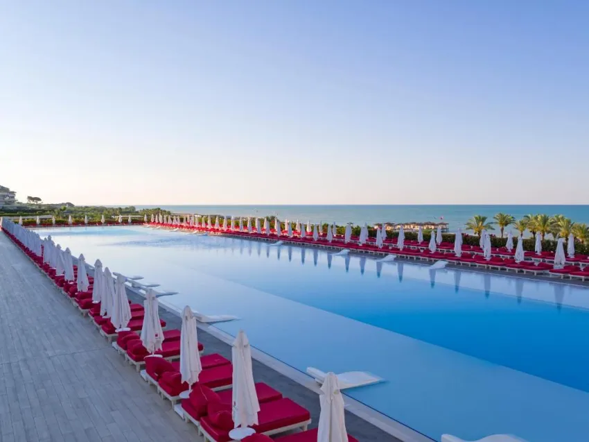 ADAM & EVE (ADULTS ONLY 16+)  5*-22