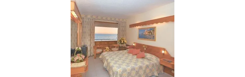 Rubi Hotel 4*-4