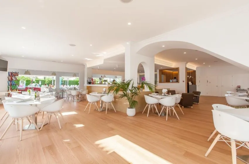 Solecito Apartments 2*-4