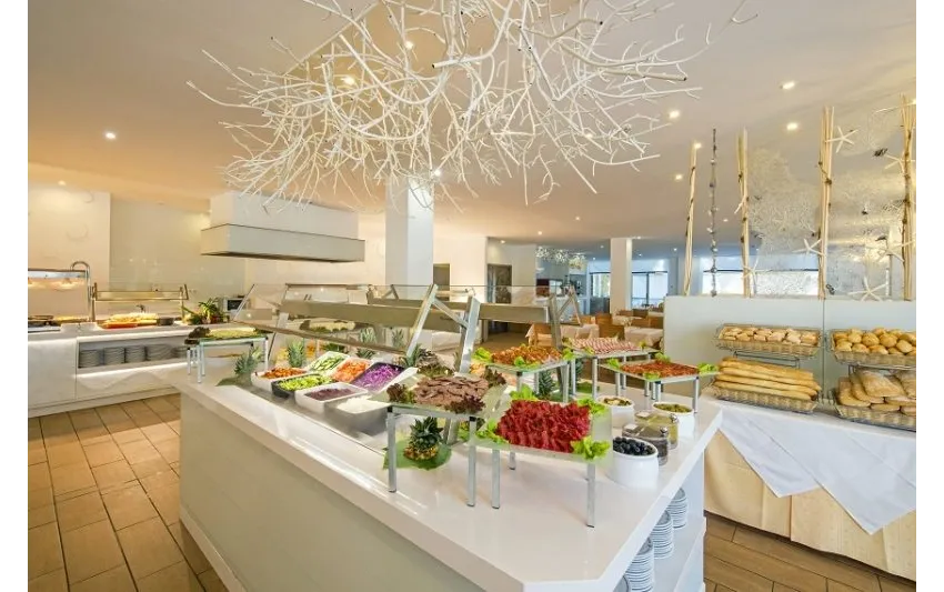 Iberostar Waves Club Cala Barca 4*-11