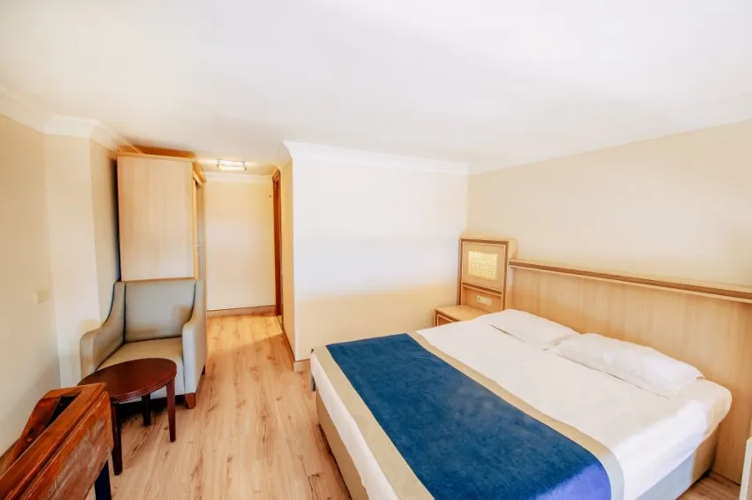 UTOPIA WORLD HOTEL  5*-33