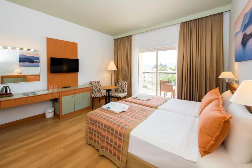 TUI AQI HYDROS CLUB  5*-5