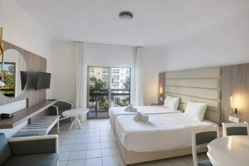 Marlita Beach Hotel Apartments 4*-17