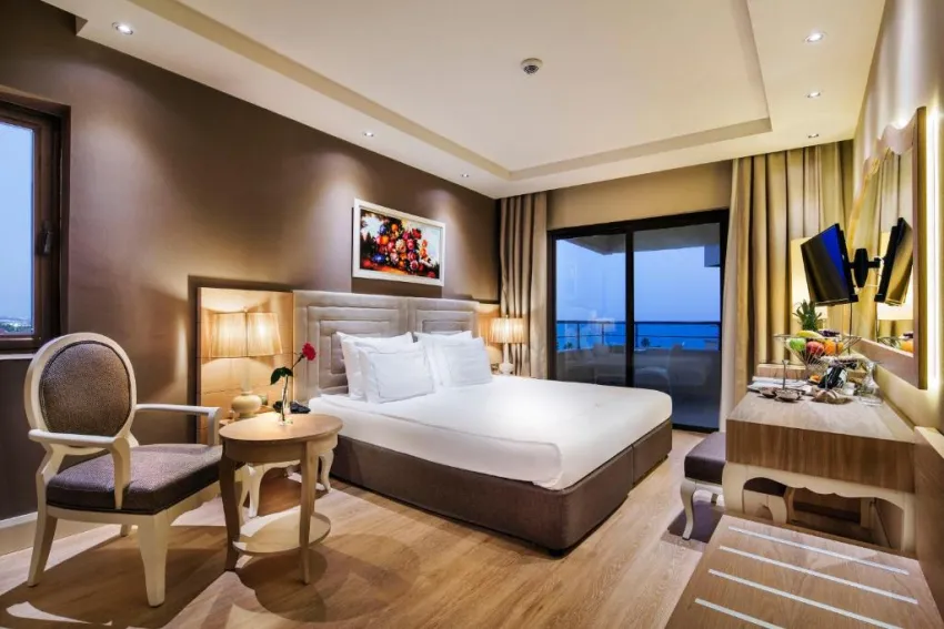 BELLIS DELUXE HOTEL SPECIAL ROOMS  5*-17