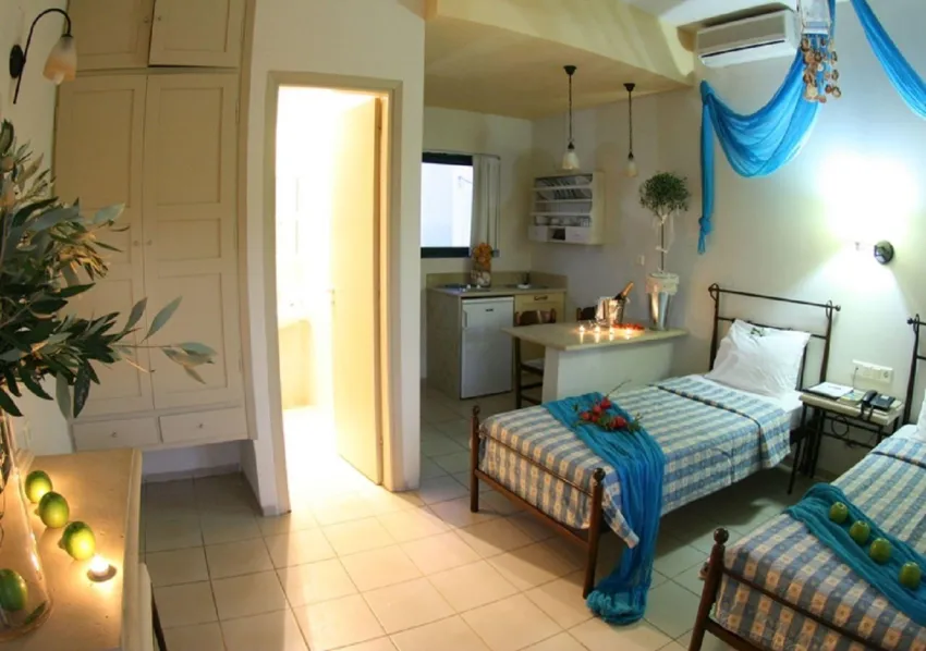 Golden Bay Aparthotel 2*-11