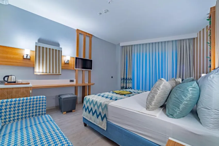 LONICERA PREMIUM HOTEL  5*-7