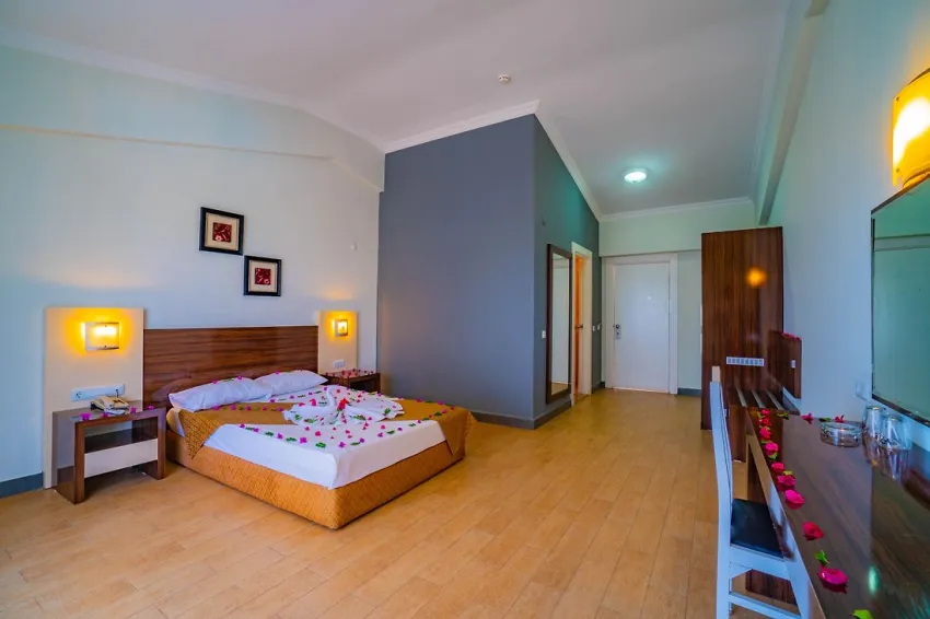 SENZA GARDEN HOLIDAY CLUB  5*-4