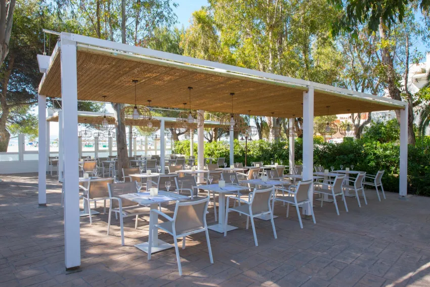 Iberostar Waves Ciudad Blanca 4*-12