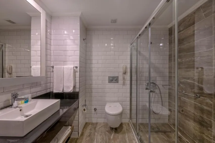 PORT RIVER HOTEL & SPA  5*-32