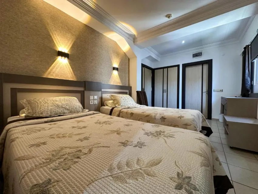 MONTE CARLO HOTEL  4*-10