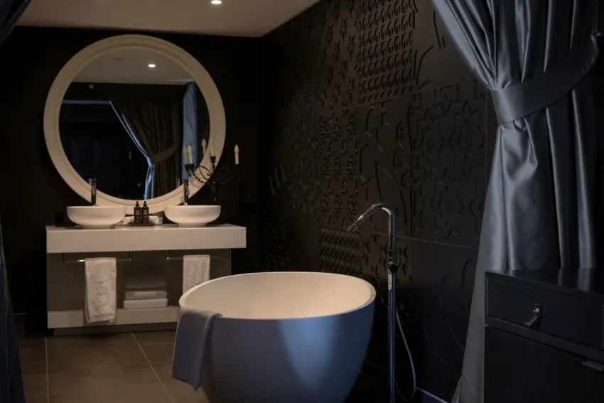 The Donna Portals 5*-54