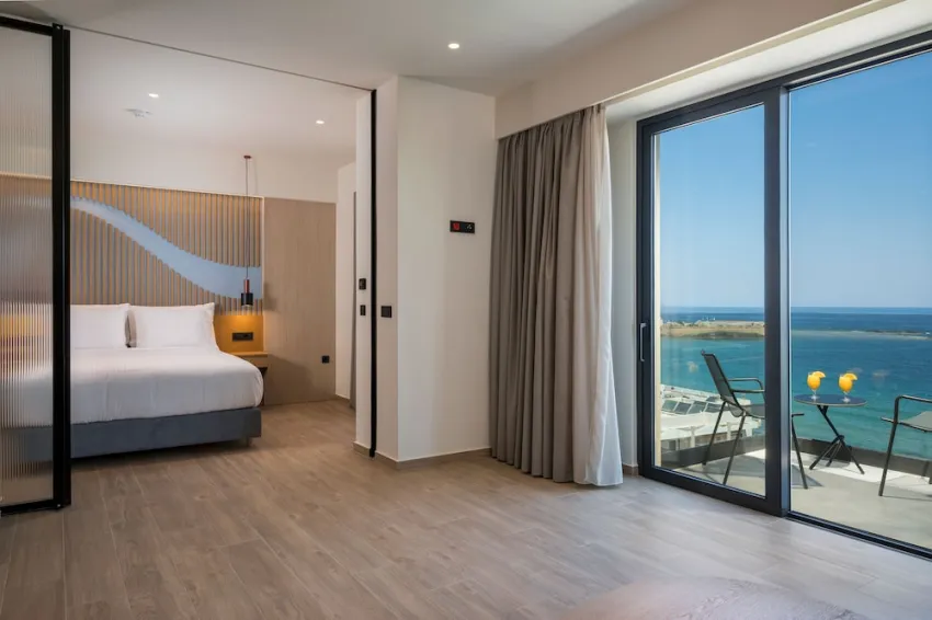 Hyperion City Hotel 4*-19