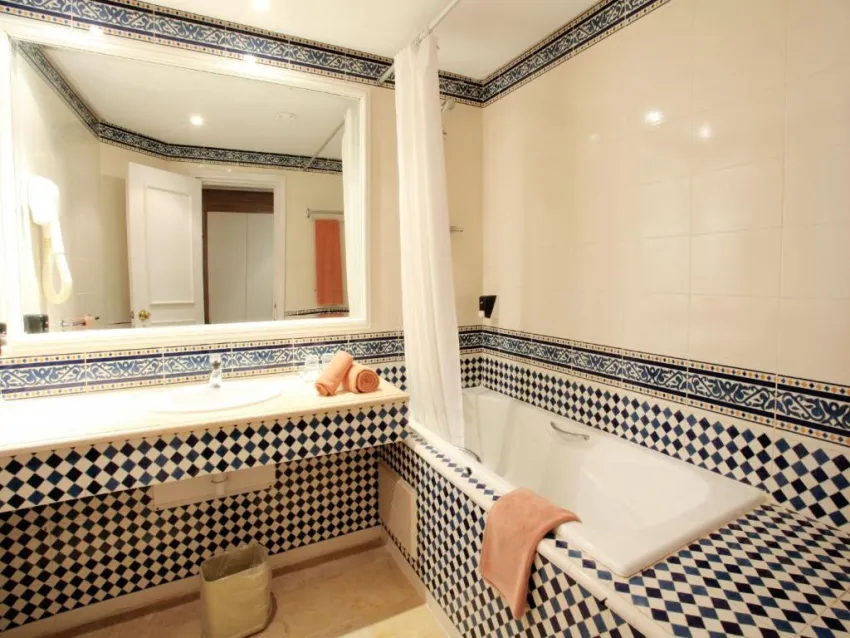 SENTIDO BELLEVUE PARK  5*-8