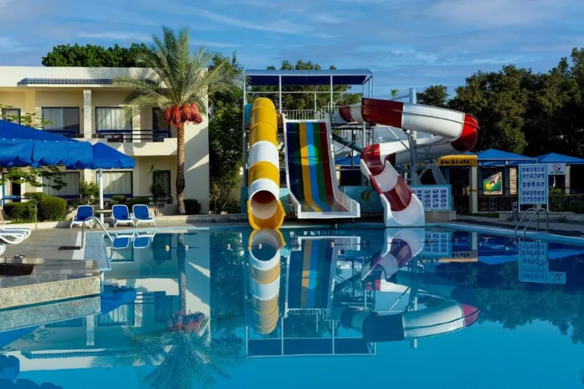 CATARACT RESORT  4*-10